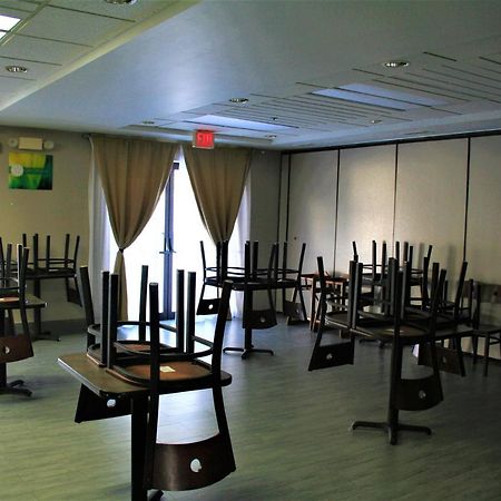 Quality Inn & Suites Kearneysville - Martinsburg المظهر الخارجي الصورة