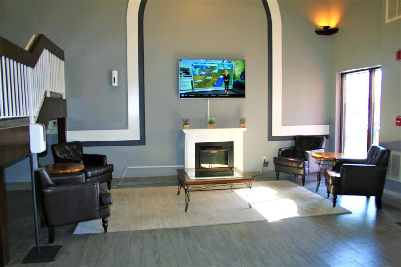 Quality Inn & Suites Kearneysville - Martinsburg المظهر الخارجي الصورة