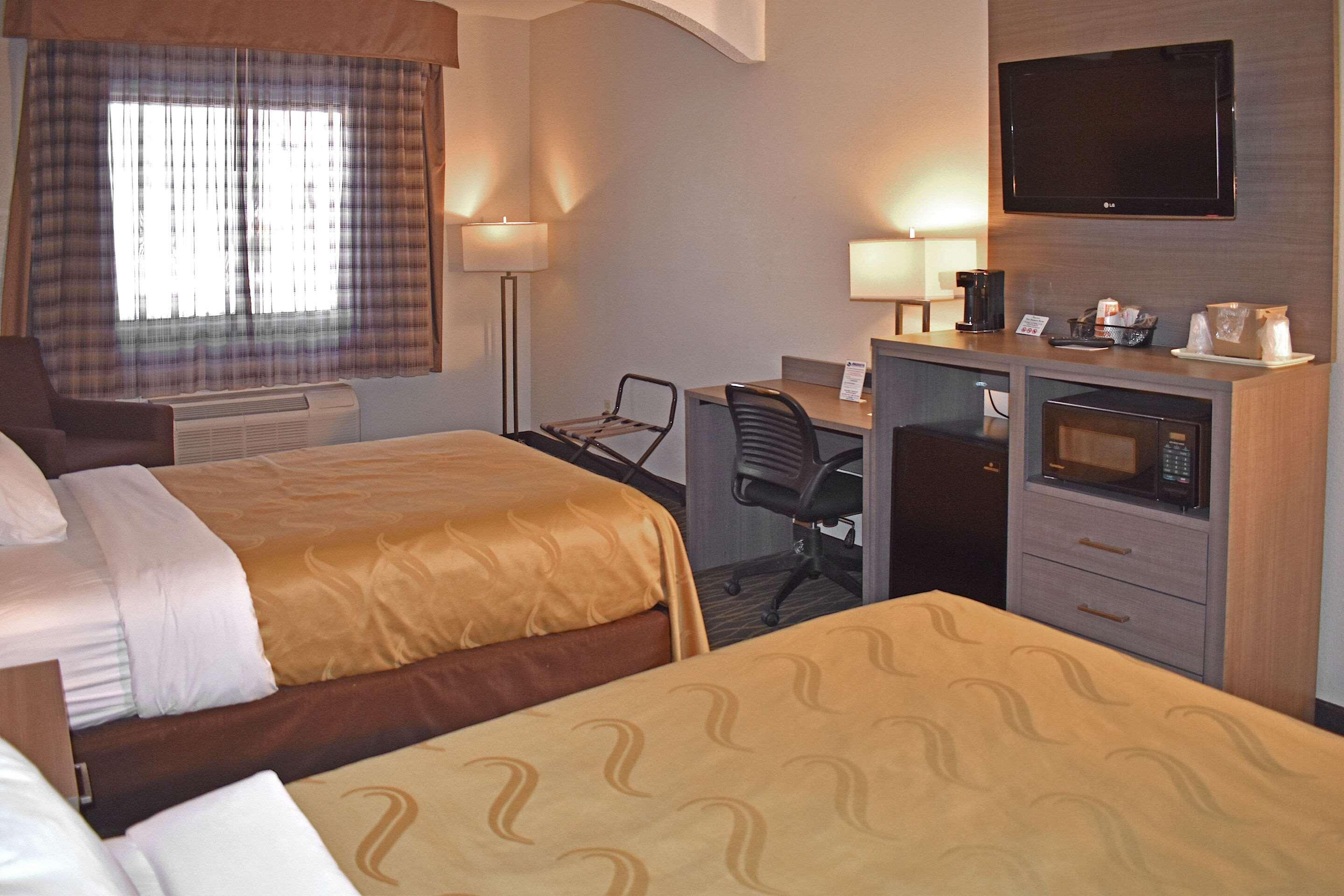 Quality Inn & Suites Kearneysville - Martinsburg المظهر الخارجي الصورة