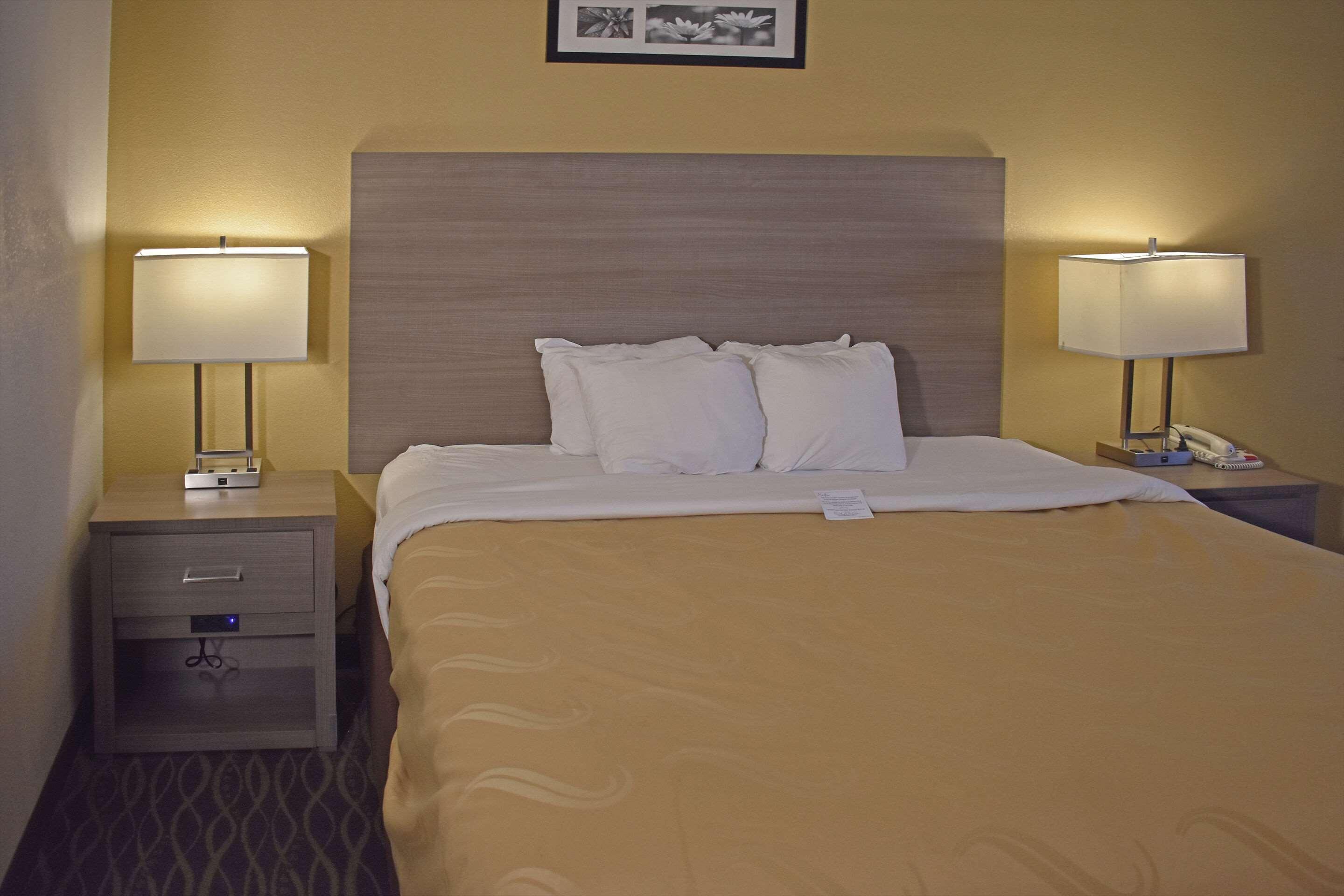 Quality Inn & Suites Kearneysville - Martinsburg المظهر الخارجي الصورة