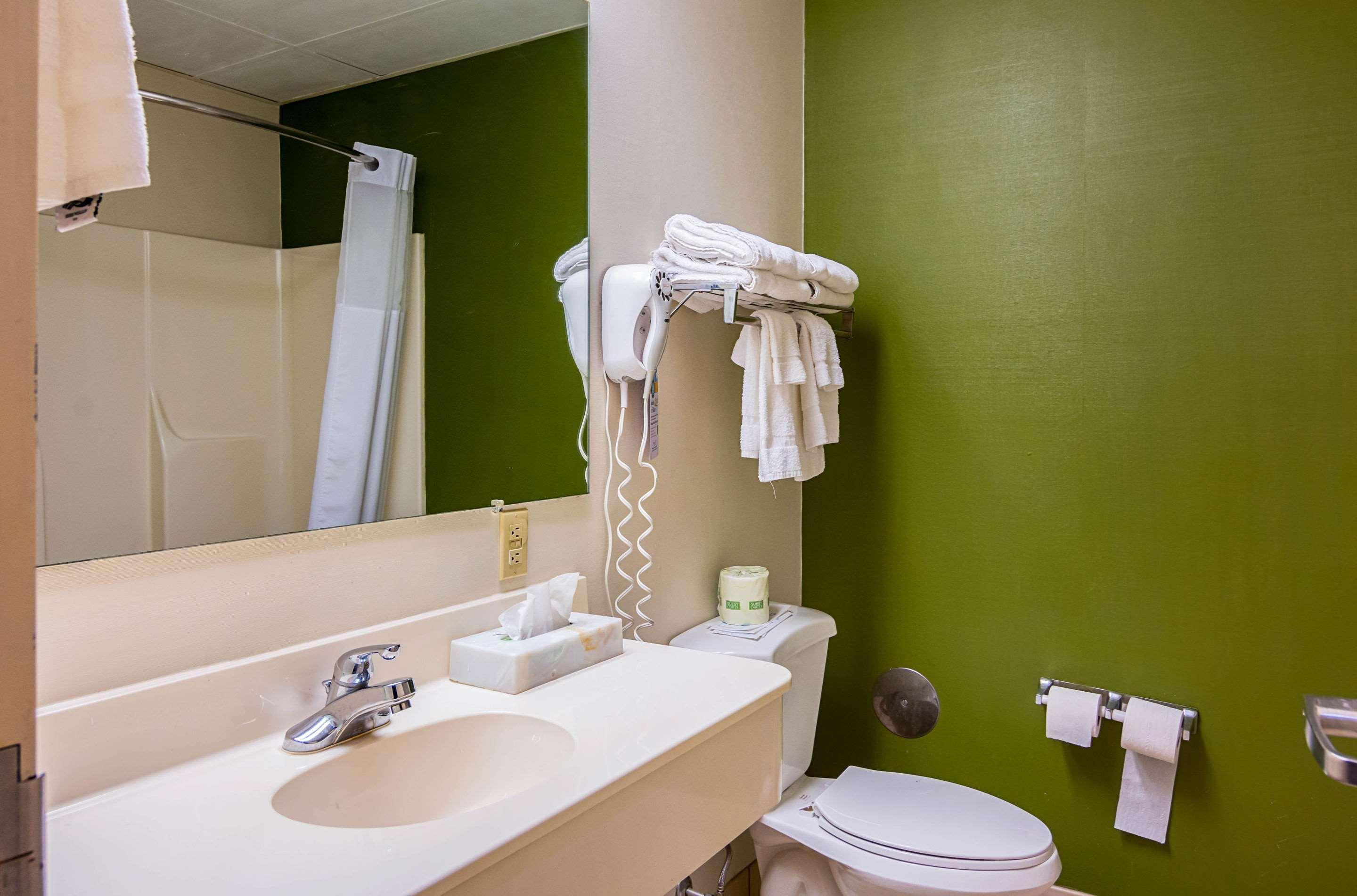 Quality Inn & Suites Kearneysville - Martinsburg المظهر الخارجي الصورة