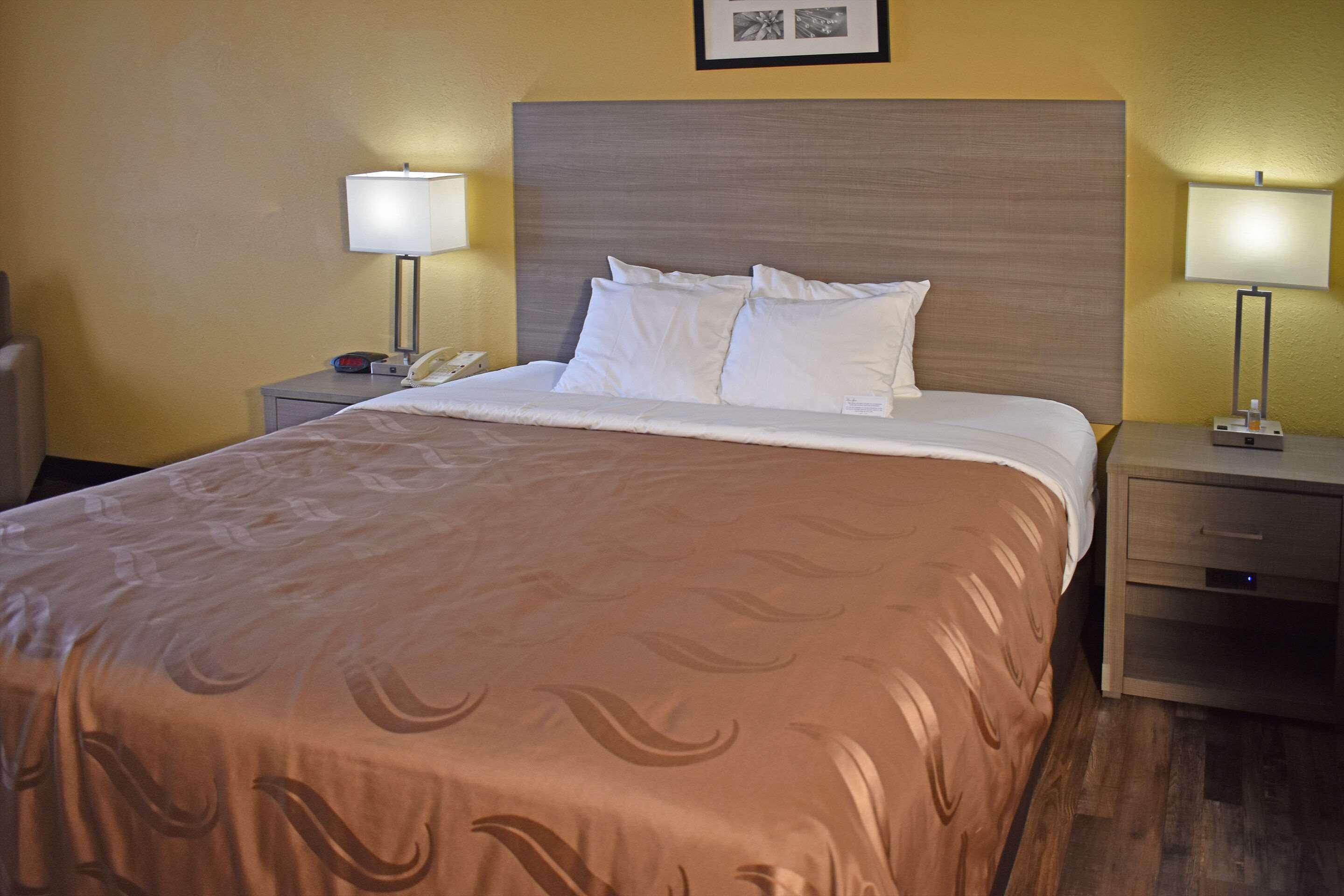 Quality Inn & Suites Kearneysville - Martinsburg المظهر الخارجي الصورة